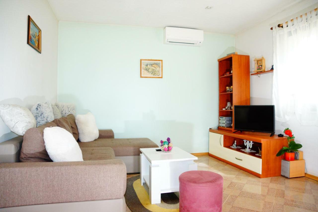 Holiday Home Bura Rovinj Exterior foto