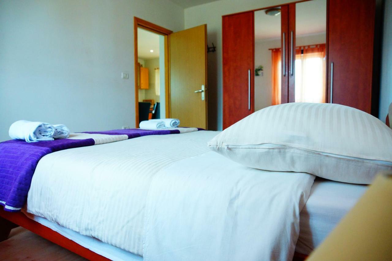 Holiday Home Bura Rovinj Exterior foto